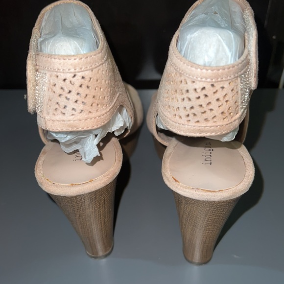 Mauve Wedges - Picture 5 of 6